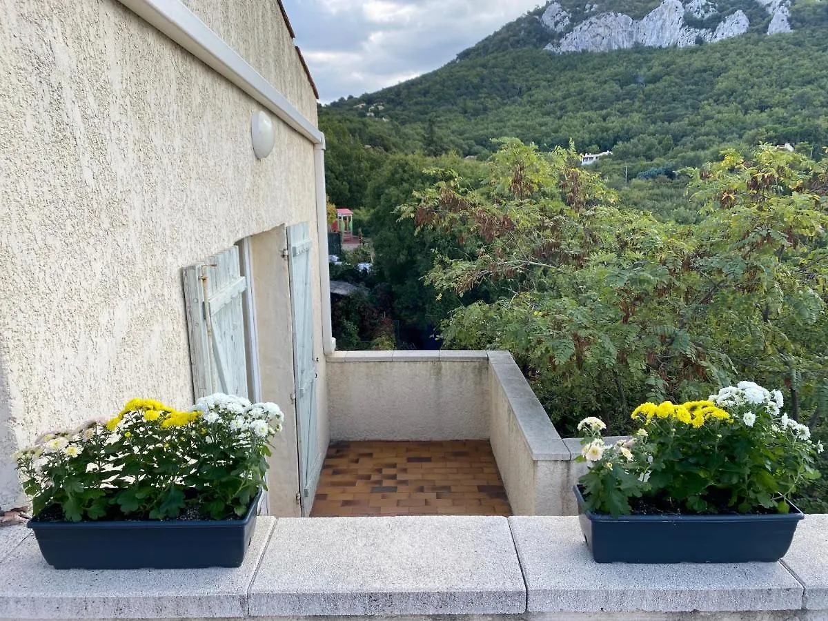 Logis Hotel Restaurant Le Grand Puech Mimet